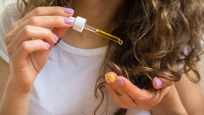 Cách chăm sóc tóc wavy để tóc luôn giữ nếp và khỏe mạnh